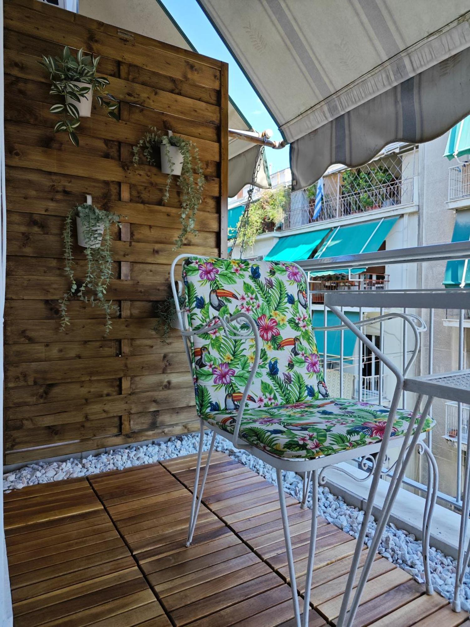 Caravin Wanderhome Acropolis, 1 Min From Acropolis Museum Atenas Exterior foto